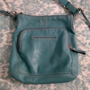 GUC Vintage Teal Fossil Leather Crossbody Purse!